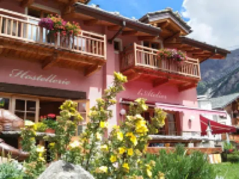 Hibou Chambres Affittacamere Cogne Hotels in Cogne