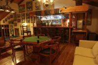Hacienda Tres Lagos - bars