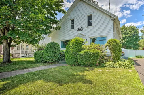Downtown Retreat w/ Grill, Fire Pit & Wet Bar - Pet friendly