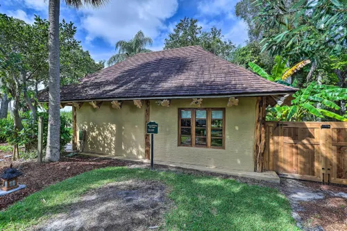 Bali House Tranquil Merritt Island Oasis! - de charme