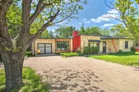 Retro Updated Blanco Abode - Steps to Main Street! Hotels in Blanco