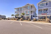 Gorgeous Emerald Isle Getaway Walk to Beach! - Meerblick