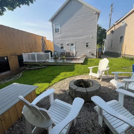 Family-Friendly Retreat Near Manistee Riverwalk - Dogs Allowed