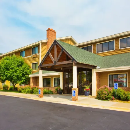 AmericInn by Wyndham Kearney