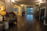 Quality Inn & Suites Tulare Hotels in Tulare