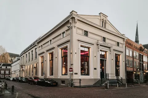 The Nox Hotel