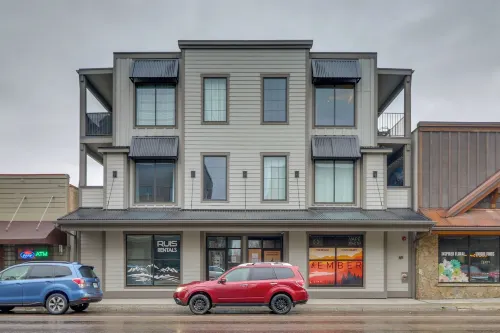 Downtown Columbia Falls Condo 16 Mi to Ski Resort