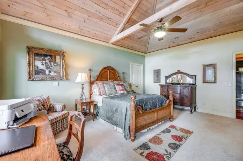 Million-Dollar Views & Patio: Hiawassee Hideaway - 4-Star
