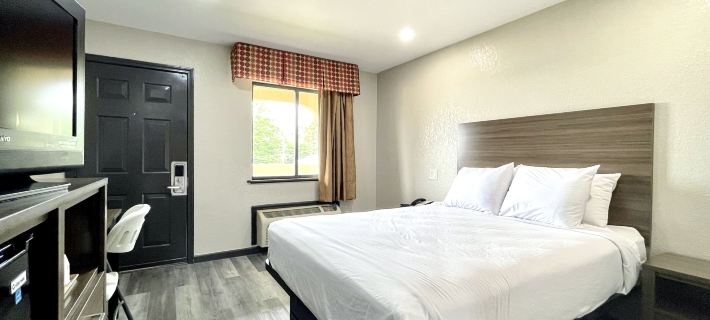 Best Value Inn Hotels in Bloomington