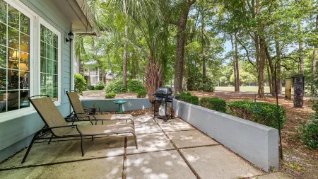 Low Country Living at Live Oaks Retreat 3 Bedroom Condo by Peace Vacations