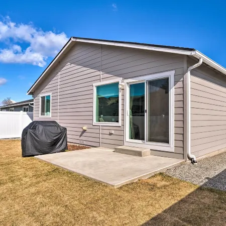 Charming Home w/ Mtn & Columbia River Views!