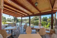 Ionian Arches Hotel di Limni