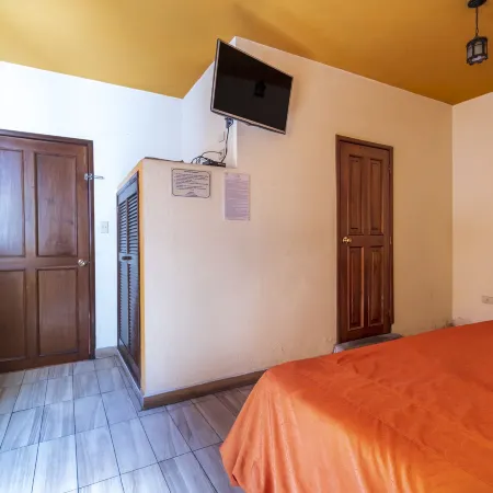 Meson Real Hotel & Suites