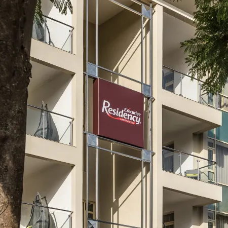 Executive Residency by Best Western Nairobi Отели рядом с достопримечательностью «Посольство Нидерландов»