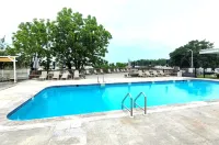 The Lodge at Great Oak Landing - Strand