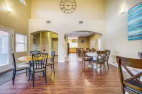 Mesquite Vacation Rental w/ Pool Access! - parkir