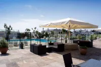 TLH Derwent Hotel - TLH Leisure, Entertainment and Spa Resort - Rooftop Pools
