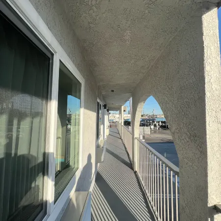 Arlo Motel