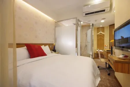 Golden Hotel