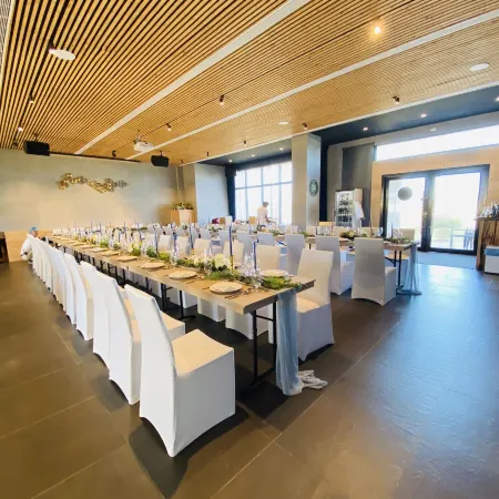 SkyeBay Club