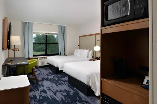 Fairfield Inn & Suites Canton Hotels in Plain Township
