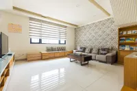 Jialai Homestay｜Parking Available・Near Magong Center