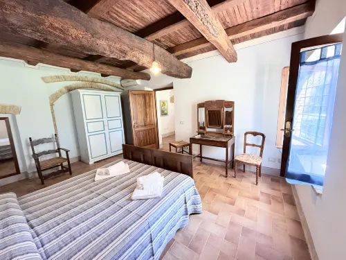Spoleto Biofarm - 8 posti letto - Piscina di acqua salata - Bellissimo - Esclusivamente tuo - Wi-Fi