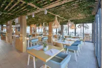 Mediteran Hotel & Resort - Pools