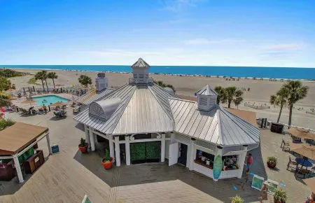 103 Grand Pavilion by Avantstay Steps to Beach!