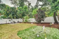 Pinellas Park Home: Swim, Golf, Grill & More! - Kitchen