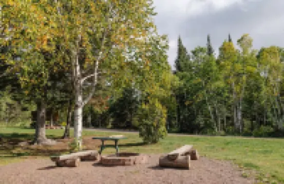 Lutsen Ski-In/Ski-Out Townhome w/Pool and Hot Tub Access!
