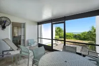 Lighthouse Resort & Club