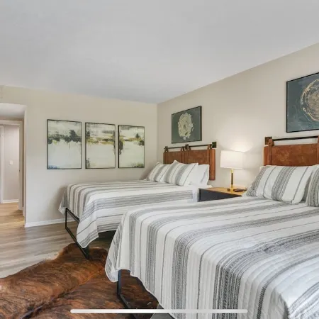 New Listing! Cozy 2-bedroom 3-bath condo on hole 3 of Rayburn Country Club