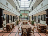 Takashimaya Hotel & Convention Hotels in Lembang