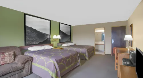 Super 8 by Wyndham Christiansburg/Blacksburg Area