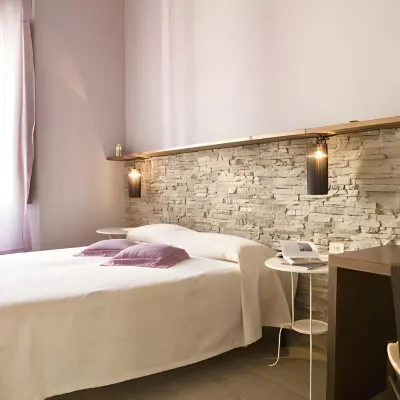 B&B Leopoldo Hotel dekat Teater Rifredi