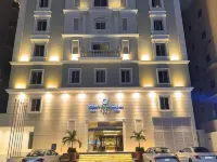 Ocean View Al Zahra Hotel in zona Centro Commerciale Soccer Scene