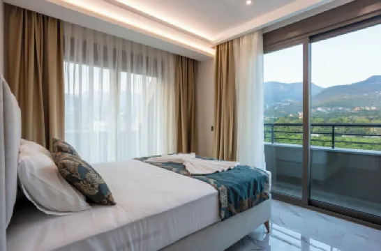 Loovox Suites Hotels near Alanya Stadium