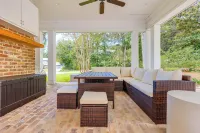 Luxe Fairhope Home w/ Covered Patio: Walk to Bay - spa