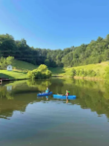 70 acre farmhouse ponds fishing kayaking near red river gorge