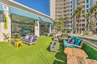 Destin Resort Destination - Pool View