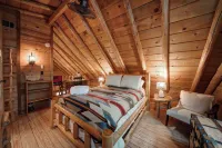 The Guest House Historic Cabin in Big Canoe - 4 estrellas