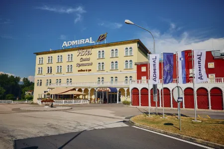 Casino & Hotel Admiral Skofije Отели в г. Koper