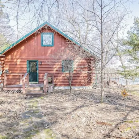 Make Good Choices! LAKE FRONT- 2 King beds and 2 baths