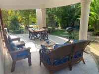 ATTRACTIVE self contained apartment in a 2 storey villa Spacious & well equipped