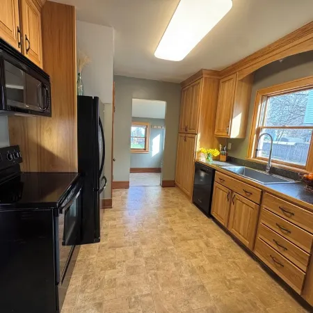 Charming 3-bedroom house in Oneonta, 4mins from Cooperstown Allstar Village. AC!