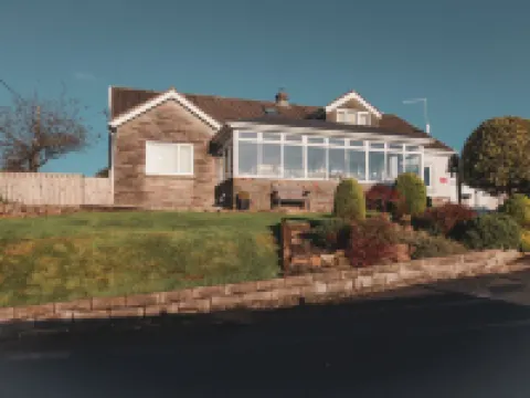 Pinewood B&B Hotels in Amroth