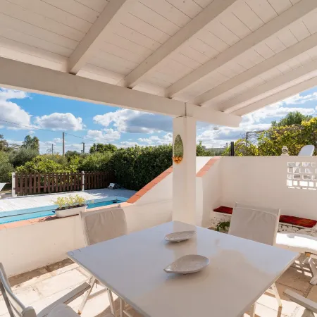 Villa Nuvole Bianche Con Piscina by Wonderful Italy