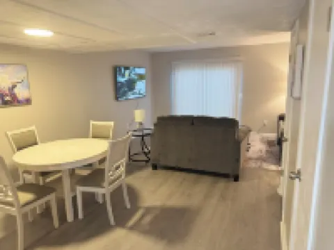 Spacious 2-bedroom townhouse-style apartment located in the center of Dothan.