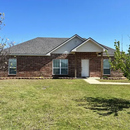 3-bedroom house in marvelous Calera with WiFi, AC